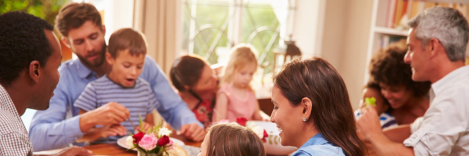 6 Simple Tips for Multifaith Families Balancing Holiday Celebrations