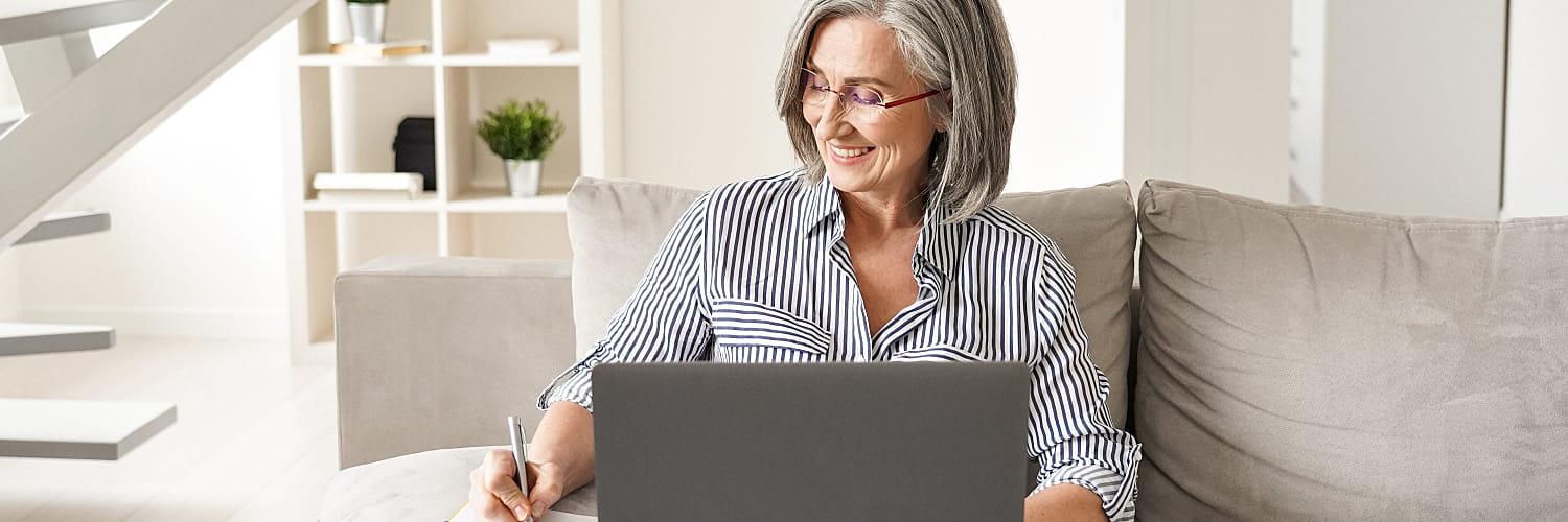 7 Jobs That Allow You To Work From Home After Retirement